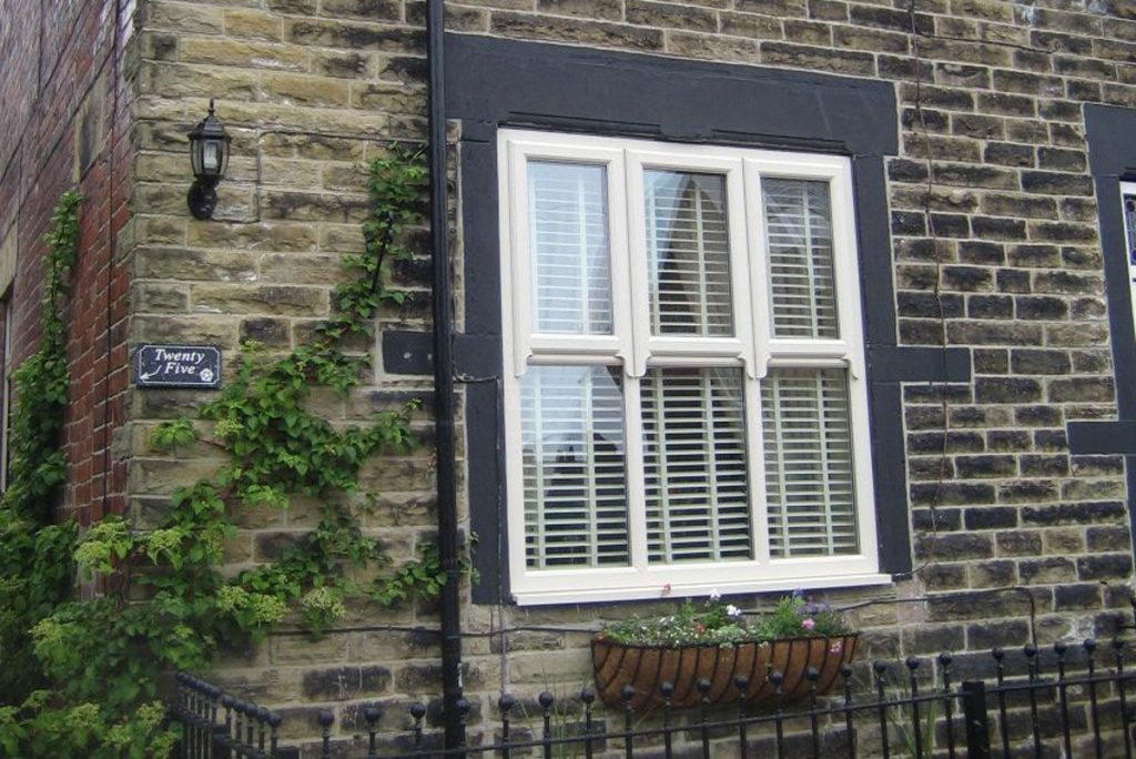Sash Horn Windows