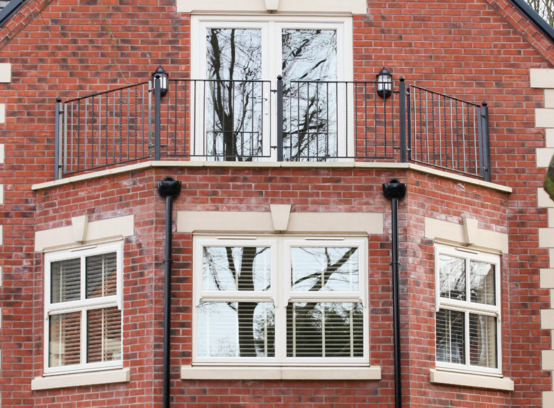 Sash Horn – Smooth Ivory