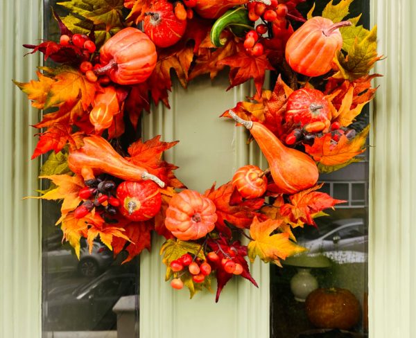 How to Incorporate Windows and Doors into Autumnal Decor